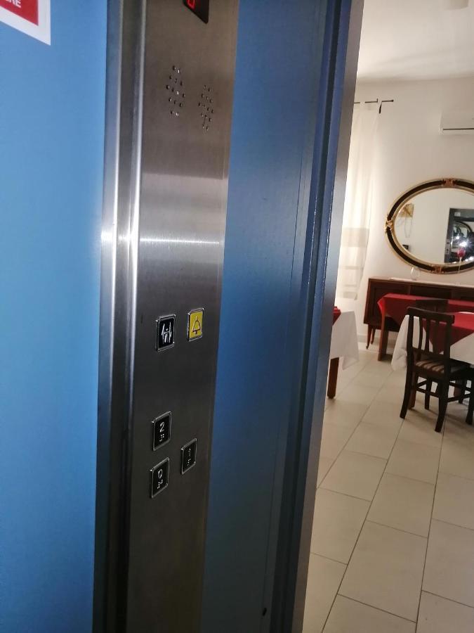 Hotel Soleo Quartu SantʼElena Exteriér fotografie